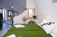 Kavalari Hotel in Fira Town, Santorini island Greece / click image to enlarge