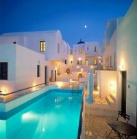 Oia's Sunset Apartments, Oia, Santorini island, Greece / click for information and prices of Oia's Sunset apartments in Oia