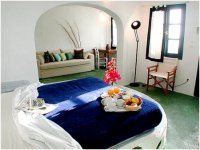 Porto Fira Suites, Fira Town, Caldera - volcano view, right on the cliff, Santorini island, Greece / click for information and prices of Porto Fira suites